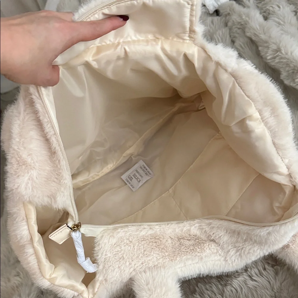 Victoria's Secret Soft Cream Faux Fur Tote - Picture 5 of 5